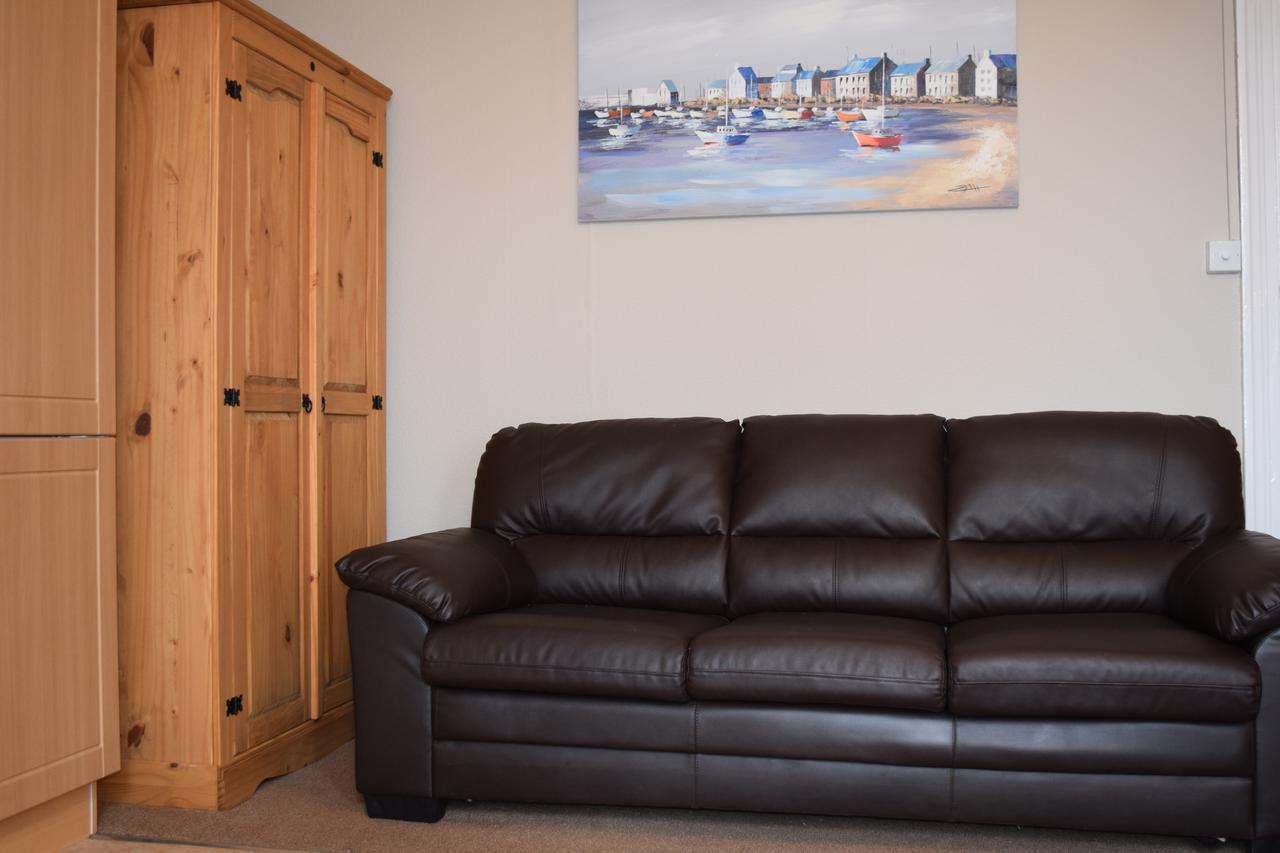 Tor Park Holiday Flatlets Torquay Exterior photo